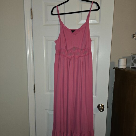 Lace Inset Maxi Dress - Picture 2 of 4
